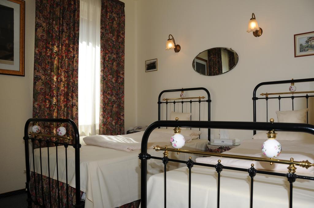 Hotel Admiral Висбаден Номер фото