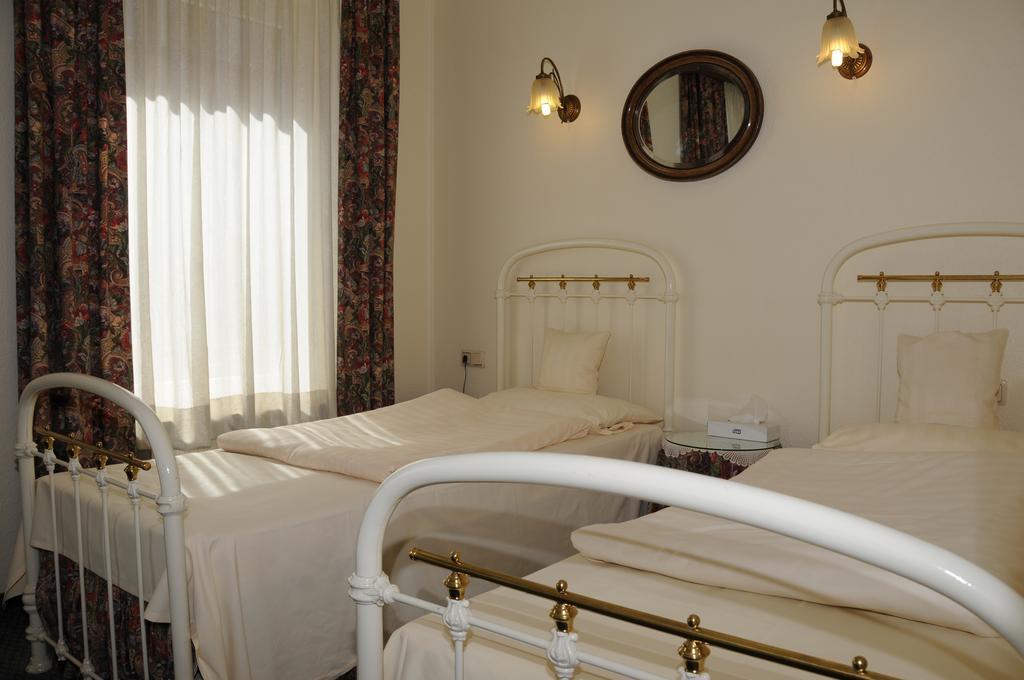 Hotel Admiral Висбаден Номер фото