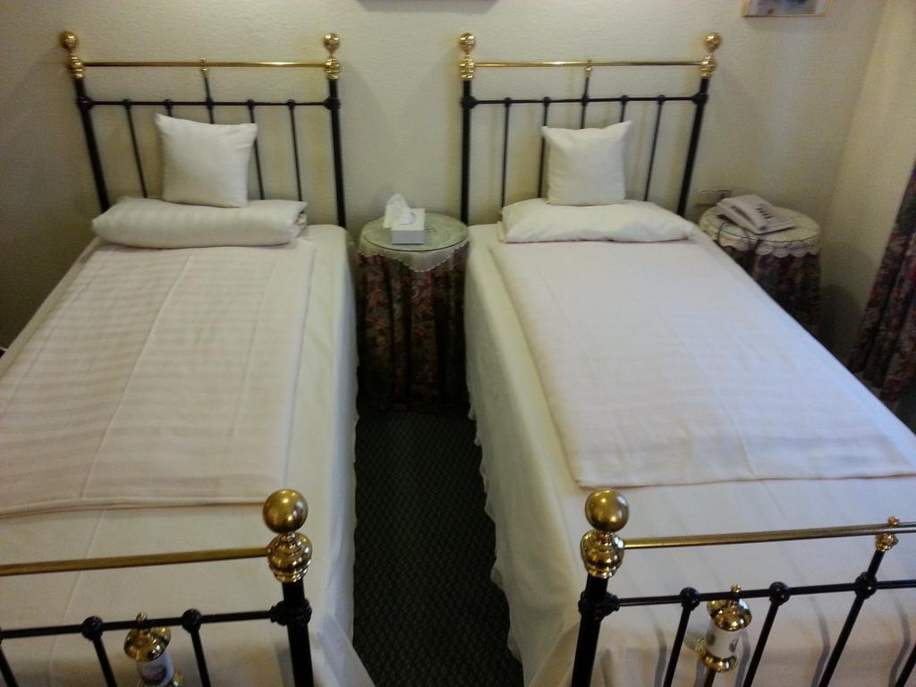 Hotel Admiral Висбаден Номер фото